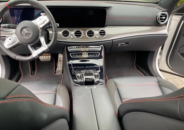 Mercedes-Benz Klasa E cena 238000 przebieg: 73000, rok produkcji 2018 z Ćmielów małe 407